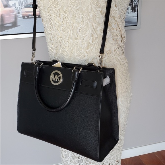 Ⓜ️SOLDⓂ️🎉2XHP🎉Michael Kors LARGE Leather satchel - Picture 5 of 11